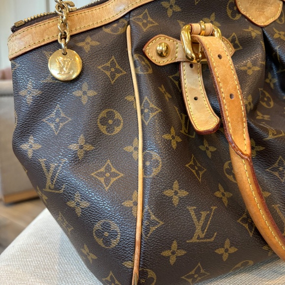 Louis Vuitton Tivoli GM - Picture 4 of 8